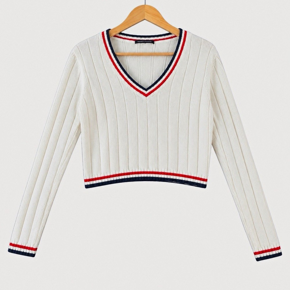 Brandy Melville Nicole White Ribbed V-Neck Cricket Varsity Stripe Sweater OS